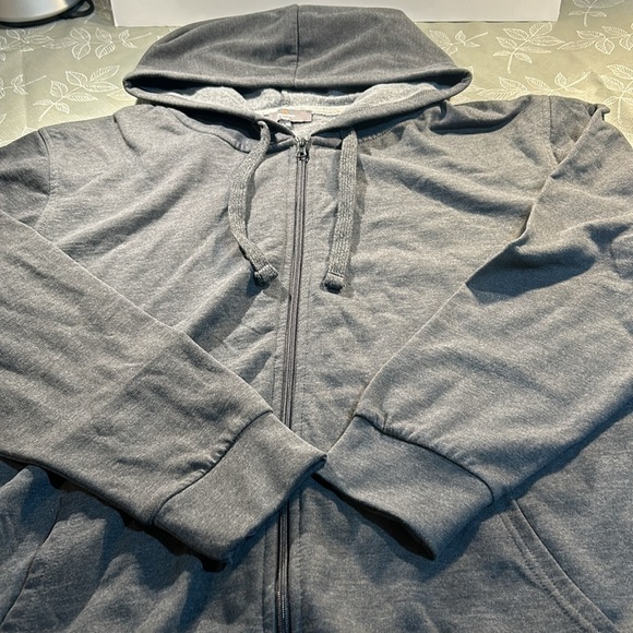 Men’s Mountain Ridge Sweater. - Picture 3 of 5